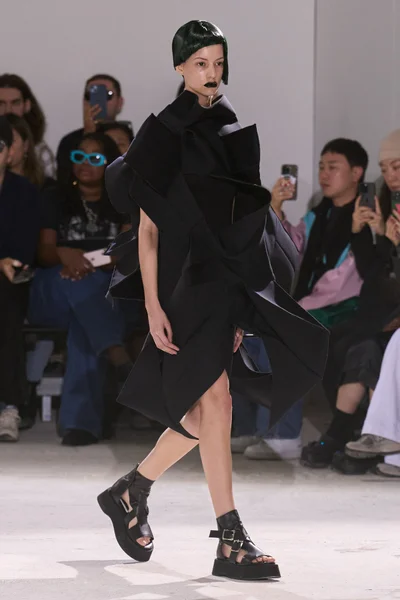 Look 5